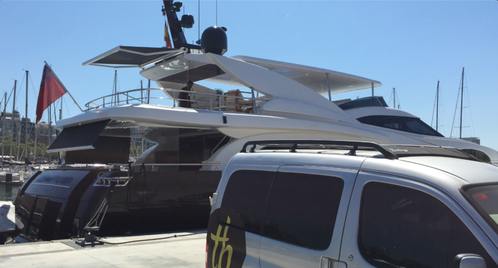 Toldo en barco