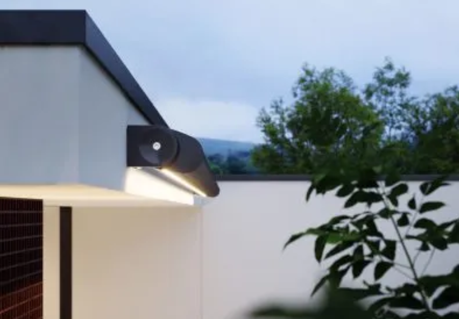 dramático Tortuga Desmañado Toldo cofre con luz led - www.toldosbcn.com